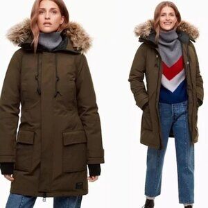 Aritzia TNA Bancroft Parka Olive Green Insulated Winter Coat Size M